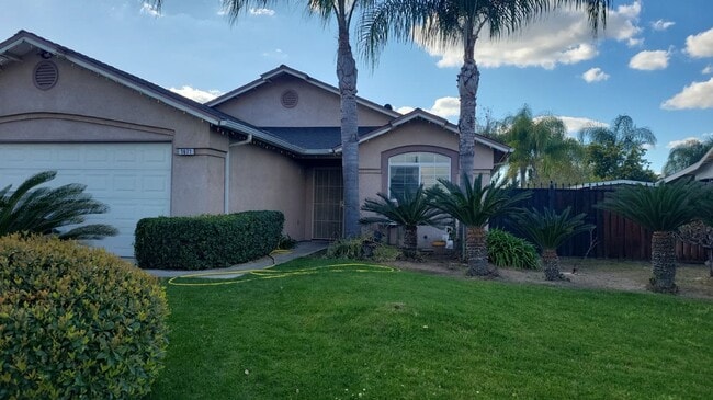 Building Photo - 1671 Hume Dr