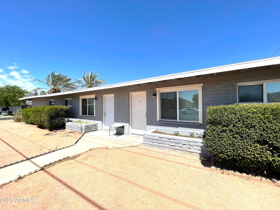 Foto principal - 6801 E Avalon Dr