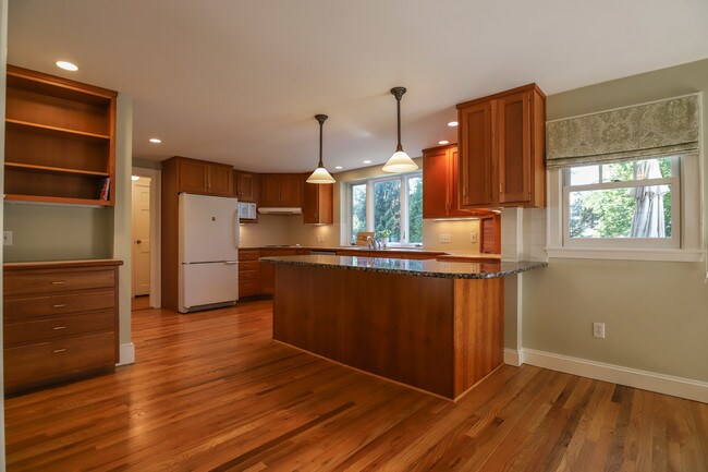 Foto del edificio - 192 Caleb St