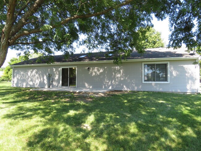 Building Photo - 3451 Waterford Way