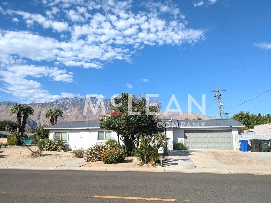 Primary Photo - 2601 N Cerritos Rd