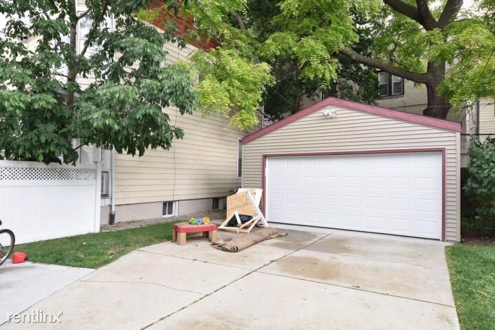 Foto principal - 1526 N Cass St