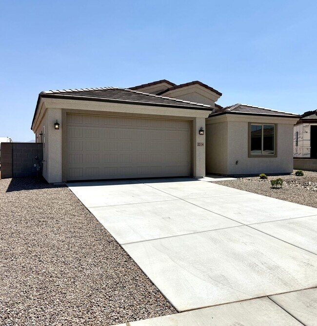 Foto del edificio - Beautiful New Construction 3 Bedroom Home ...