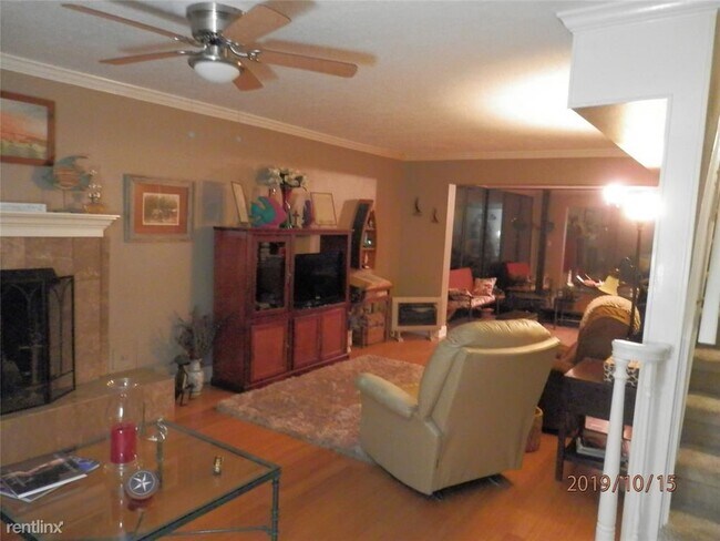 Building Photo - 3 br, 1 bath House - 515 Clear Lake Road