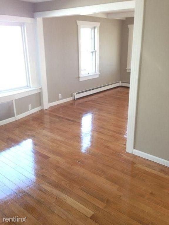 Building Photo - 3 br, 2.5 bath House - 172 Princetown Road