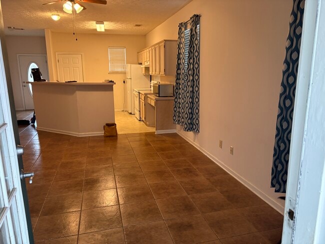 Building Photo - 1086 Cornell Pl