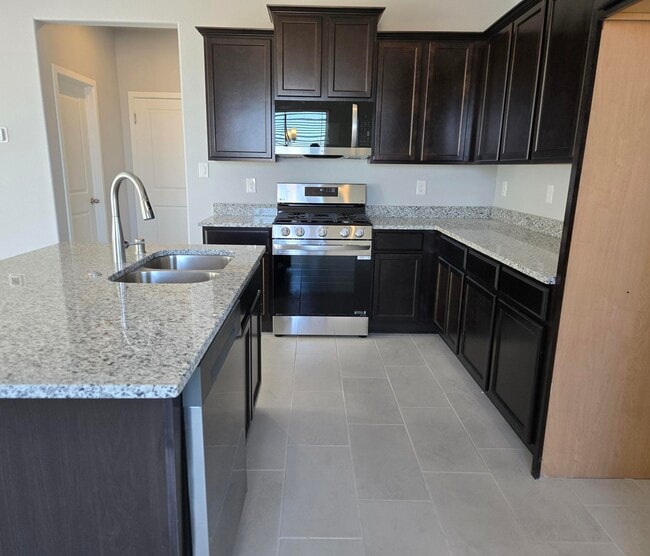 Foto del edificio - 4022 Silver Springs Road NE