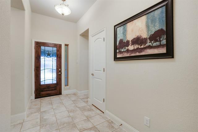 Building Photo - 3141 Greenway Dr