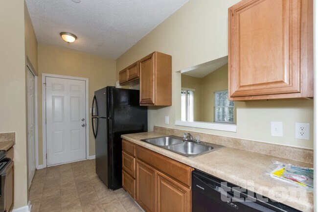 Foto del edificio - 8608 Quarry Rd