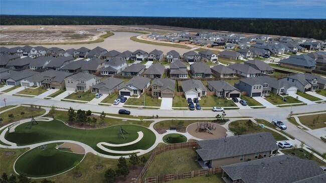 Foto del edificio - 15369 Dapple Blf Ln