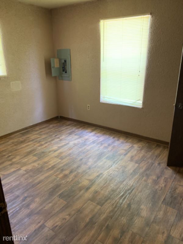 Foto del edificio - 3 br, 1 bath House - 405 W Hoover St