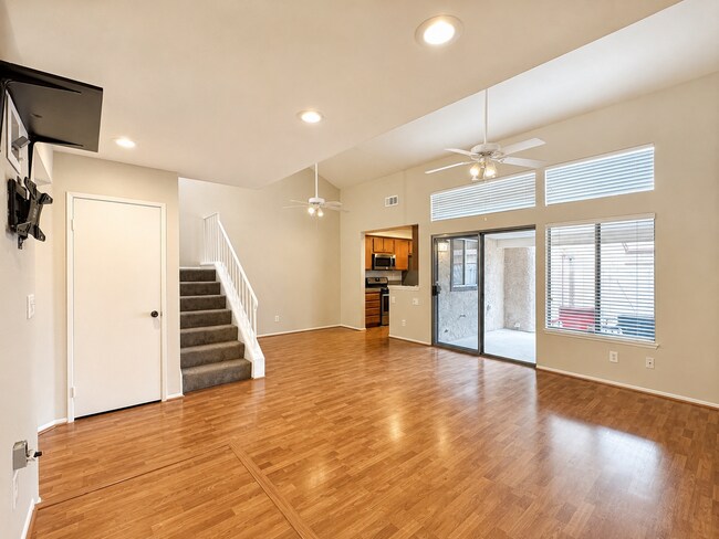 Foto del edificio - 1629 Windmill Ln