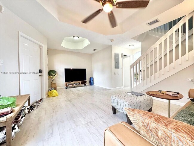 Foto del edificio - 10679 SW 6th St
