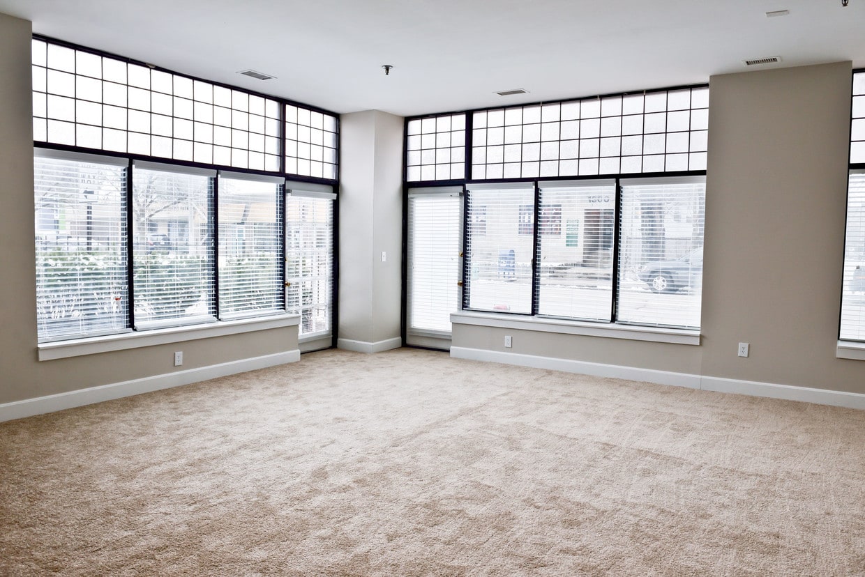 Building Photo - Circle City