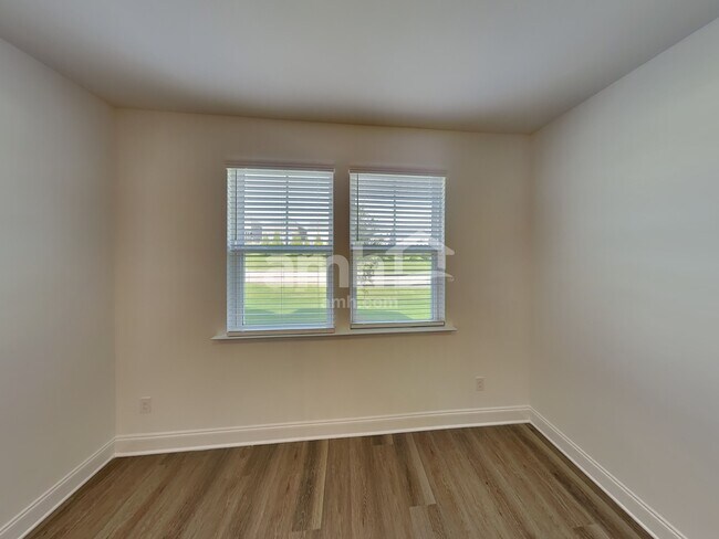 Building Photo - 204 Argea Dr
