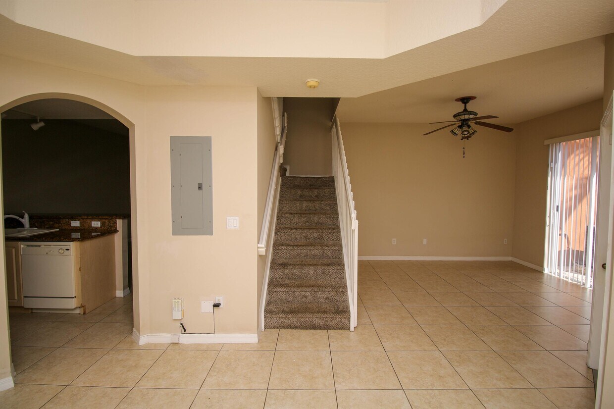 2208 Coral Reef Ct, Dania Beach, FL 33025 Townhouse for Rent in Dania