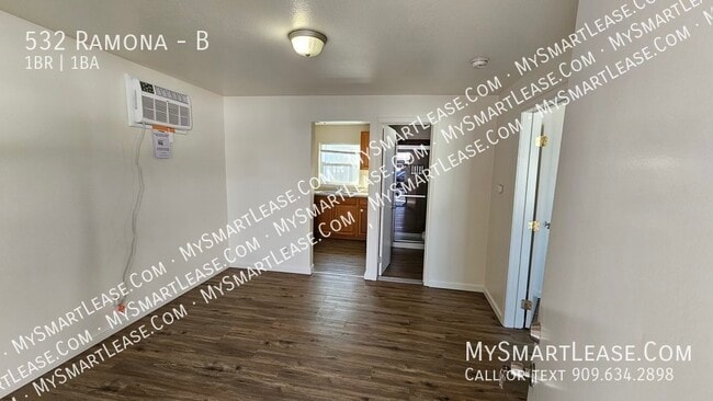 Building Photo - 532 Ramona Unit B