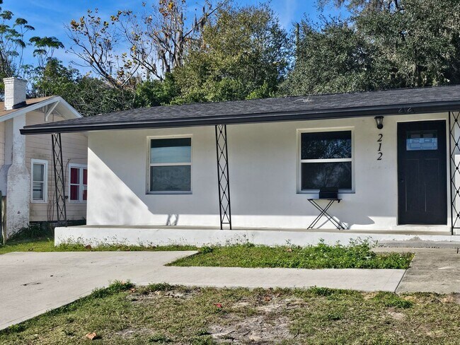 Foto del edificio - 2 Bedroom 1 Bath Duplex in Haines City