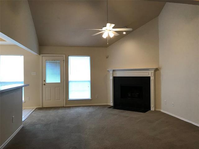 Building Photo - 2108 Petunia St
