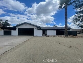 Building Photo - 30230 Swan Point Dr