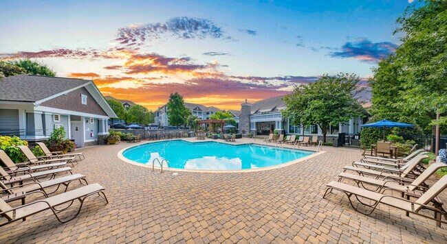 Building Photo - MAA Cool Springs