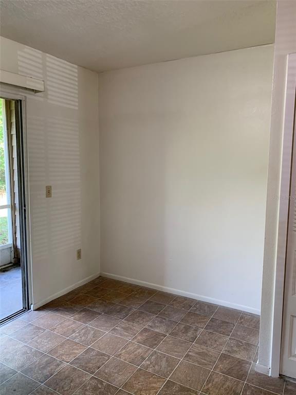 Building Photo - 117 Reserve Cir
