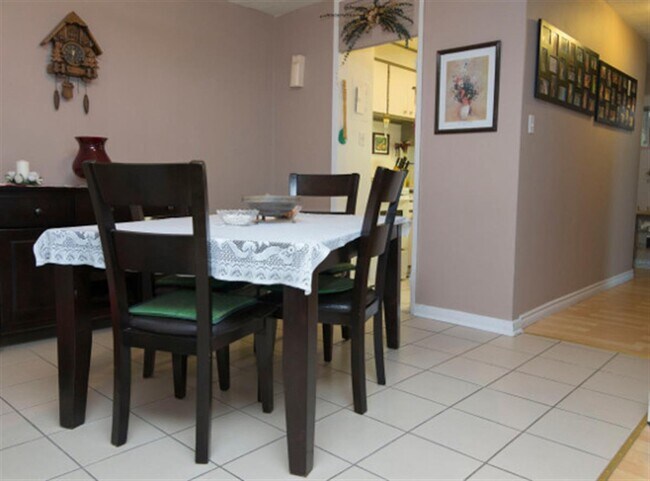 Building Photo - Rideau Terrace Apartments