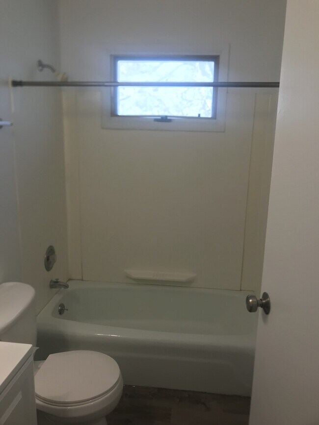 Foto del edificio - 4th Street Apartments