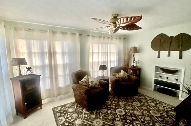 Foto del edificio - 2415 Davis Cir