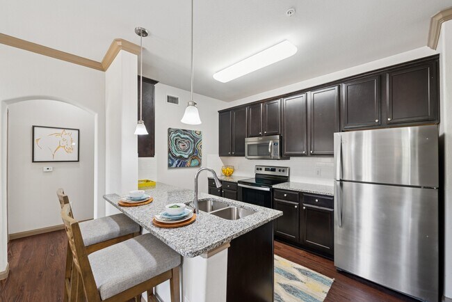 Building Photo - West Creek Apartments