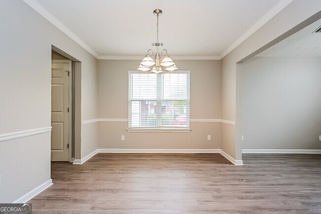 Building Photo - 381 Jasmine Dr
