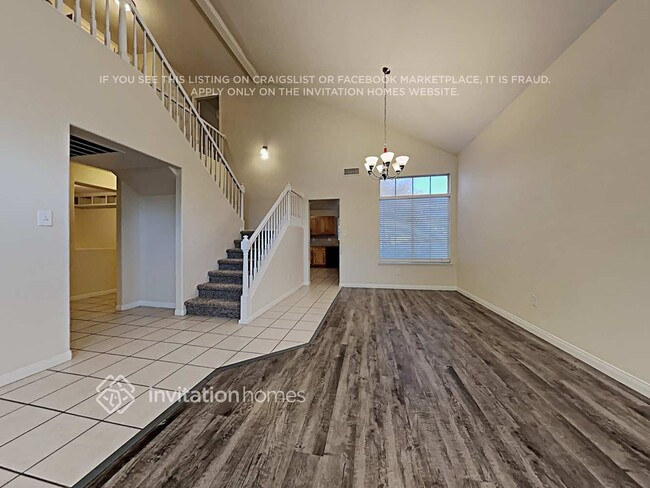 Foto del edificio - 7720 Fall Cliff Rd