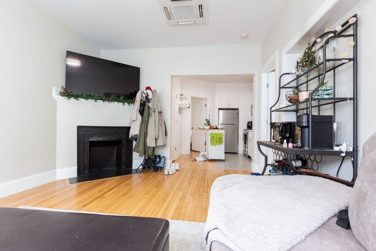 UNBELIEVABLE DEAL!!! RENOVATED ALLSTON 2 ... - UNBELIEVABLE DEAL!!!  RENOVATED ALLSTON 2 ...