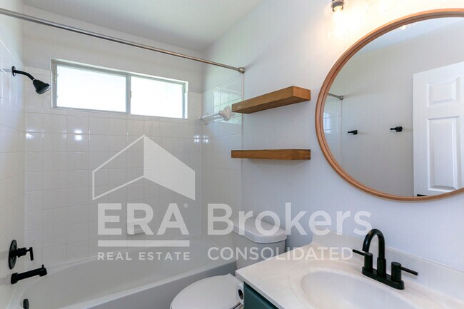 Building Photo - 6110 Melanie Dr