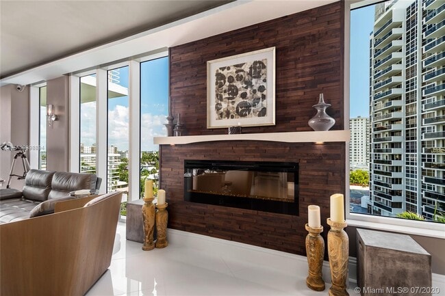 Building Photo - 2831 N Ocean Blvd