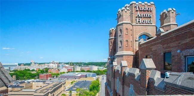 Foto del edificio - 10660 Carnegie Ave