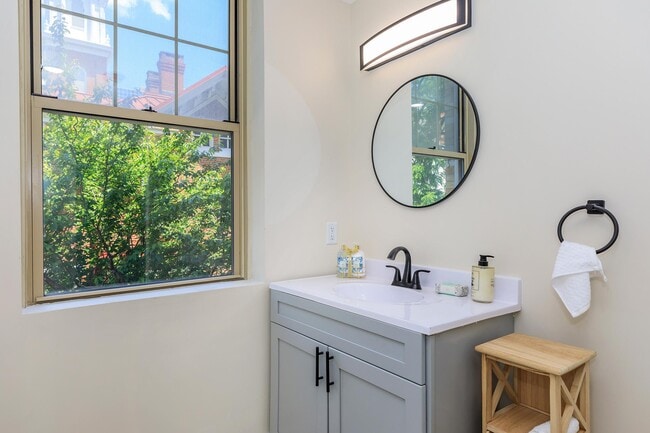 Building Photo - The Berkshire