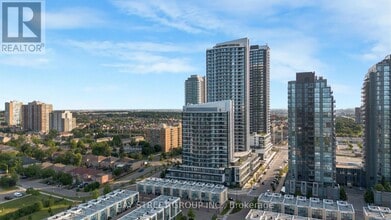 Building Photo - 65-65 Watergarden Dr