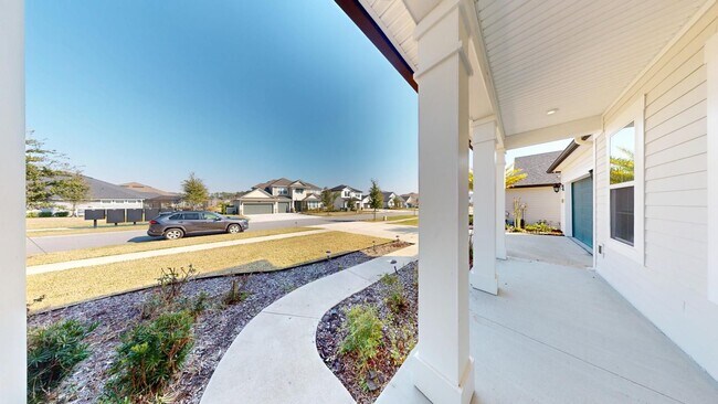 Foto del edificio - 4BR/ 4.5BA Beautiful Home In Eagles Landing