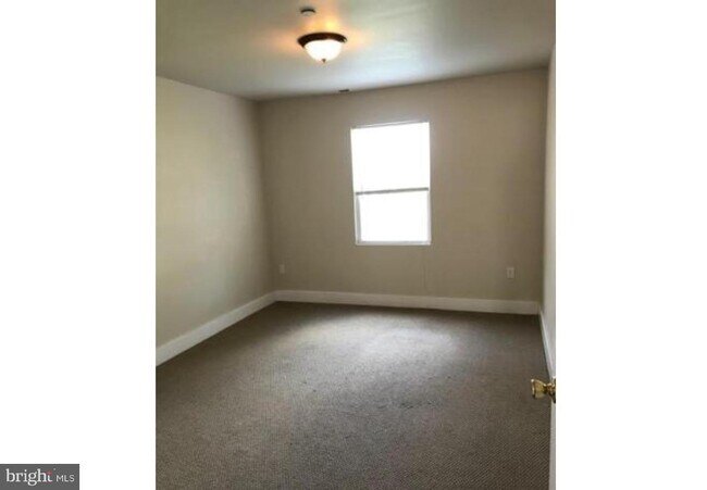 Foto del edificio - 1528 N 7th St