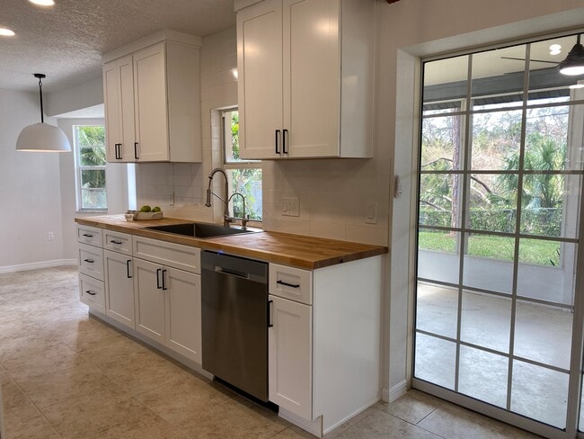 Foto del edificio - 5532 Rice Rd