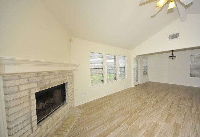 Building Photo - 13934 Windjammer Dr