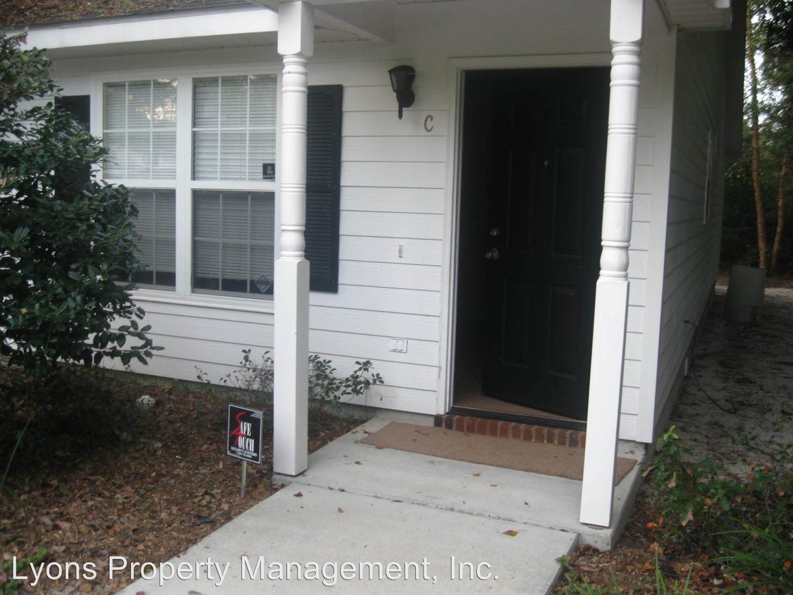 Primary Photo - 1423 E Moore St