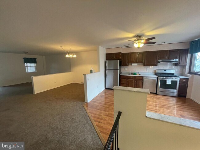 Building Photo - 12032 Millbrook Rd