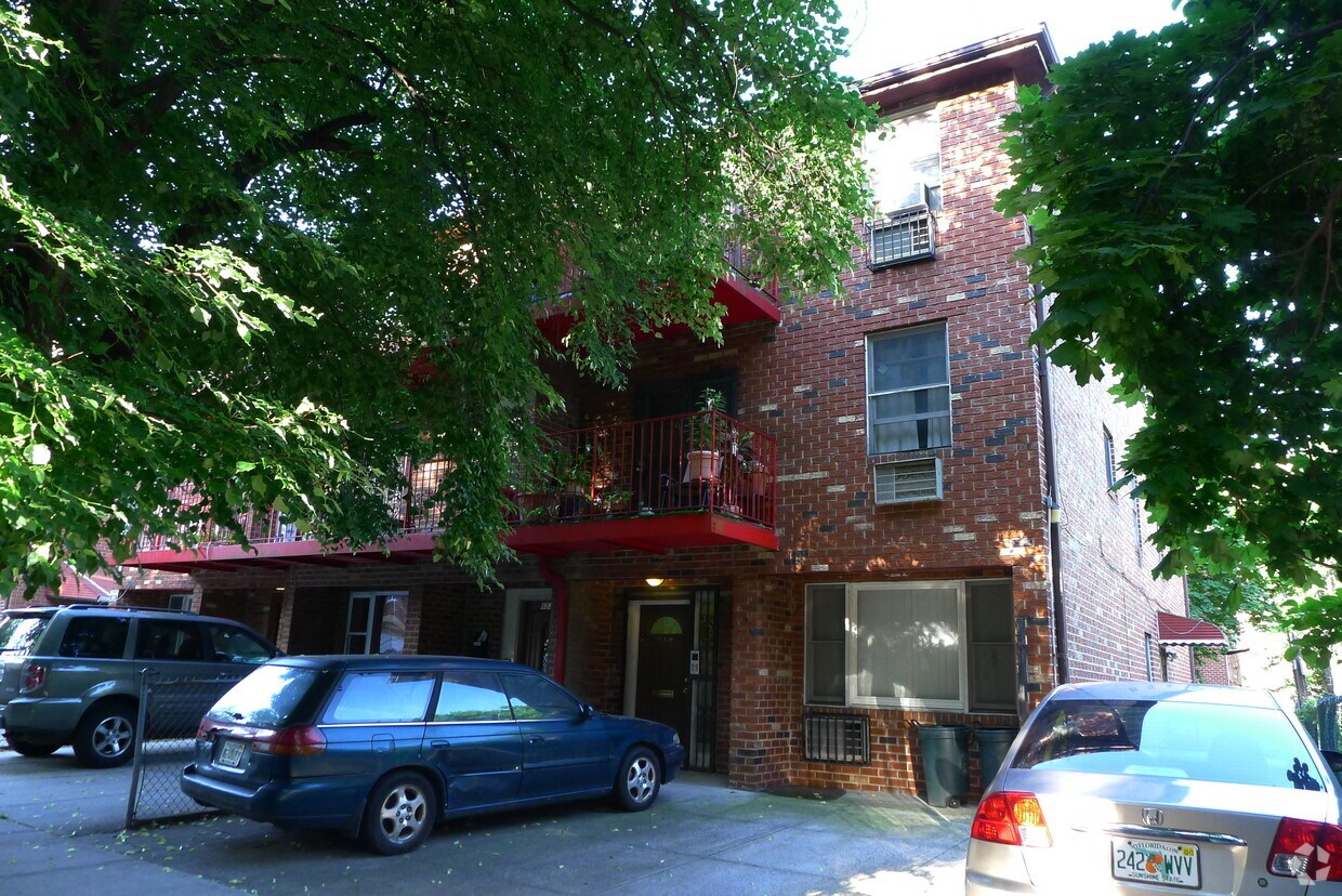 Building Photo - 85-24 Lefferts Blvd