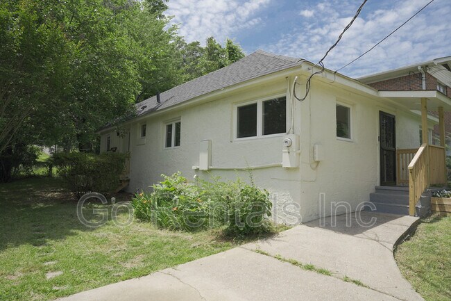 Foto del edificio - 407 Green Springs Ave S