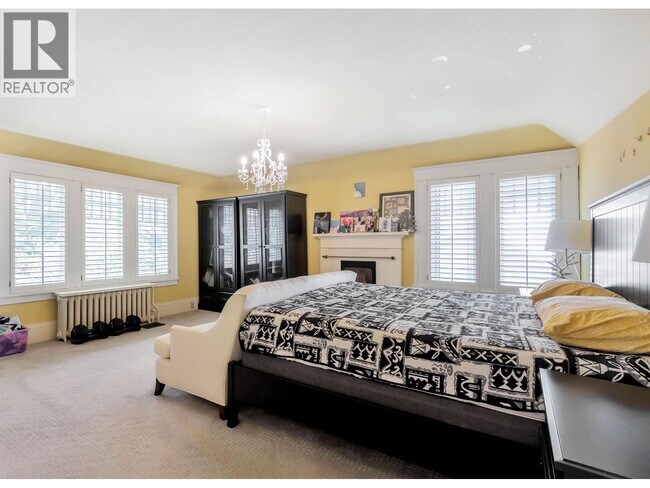 Photo du bâtiment - 1670 W 49th Ave