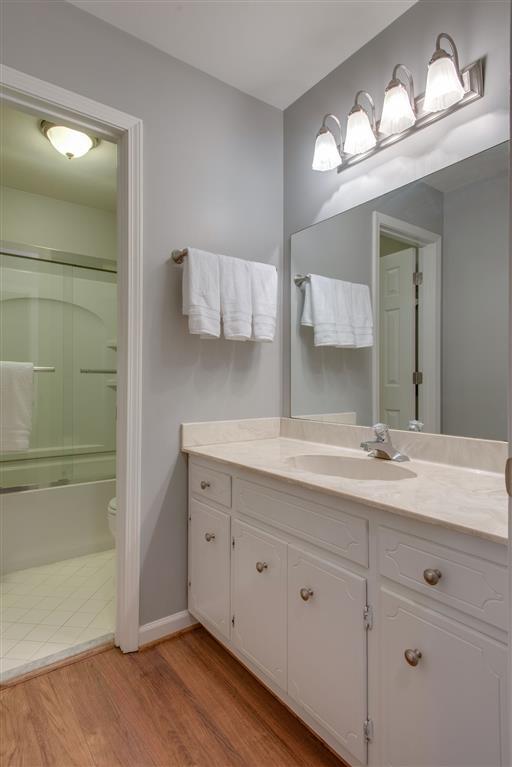 Foto del edificio - 1135 Clifton Ln