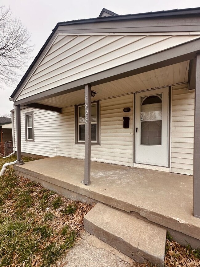 Building Photo - Charming 2Bedroom 2 Bath Home for Rent ***...