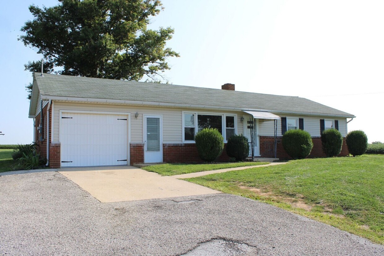 Primary Photo - 1443 Delta Rd